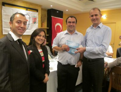 EGE SERAMIK - Macaristan’daki Türk İşadamları İftarda Buluştu