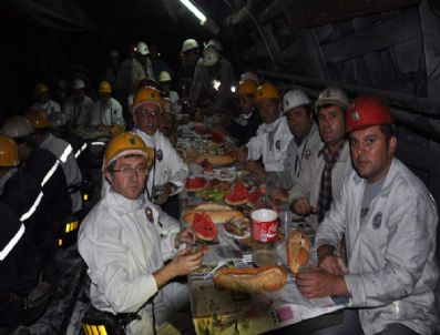 GÖKÇELER - Milletvekili, Maden İşçileri İle İftar Açtı