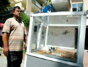 Seyyar tatlıcının Rap tarzı reklamı satışlarını artırdı