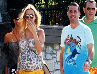 SİMGE TERTEMİZ - Simge Tertemiz ve Murat Kadıoğlu gün sayıyor