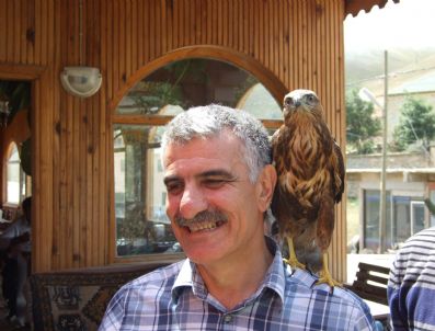 ÜMIT ÇAVULDAK - “yaramaz” Kartal Omuzlardan İnmiyor