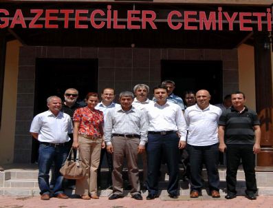VECDI GÖNÜL - Ak Parti İl Başkanlığından Agc`ye Ziyaret