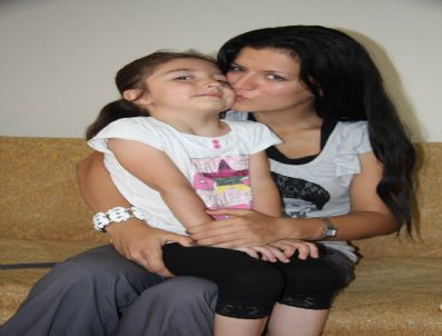 Bir Annenin Kızı İçin Hırsızlara Feryadı