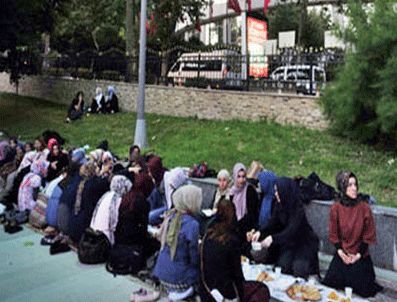 CONRAD OTEL - İsrafta olan insafa gelsin