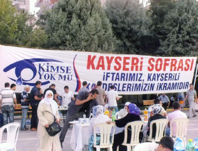 Kayserili İşadamları Diyarbakır`da Her Gün 500 Kişiye İftar Veriyor