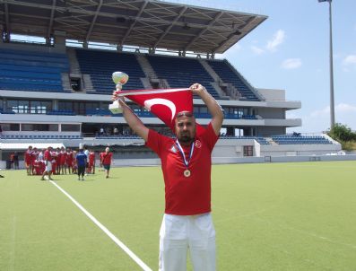 Malatyalı Antrenör Nezaretindeki Hokey A Milli Takımı Şampiyon
