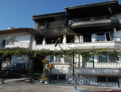 Afyonkarahisar`da Korkutan Yangın