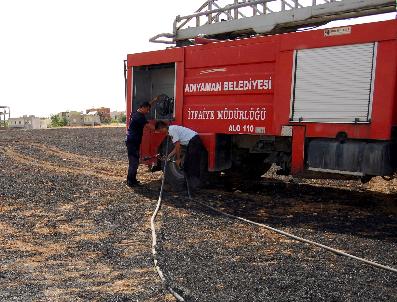 Anız Yangını Korkuttu