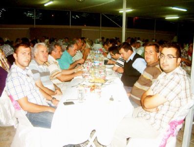 Burhaniye’de Memur-sen Den İftar Yemeği