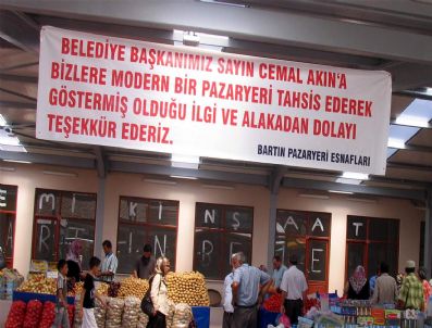 Esnaflardan Pankartlı Teşekkür