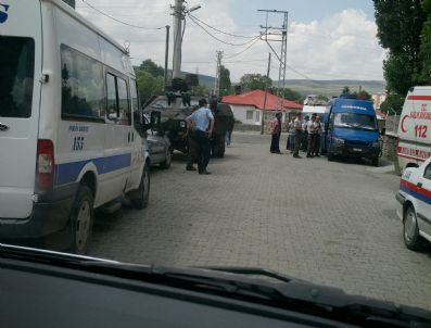 Göle`de Bir Terörist Ölü Ele Geçirildi