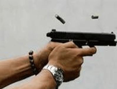 Hastanede Karısını Vuran Zanlıyı Arama Çalışmaları Sürüyor