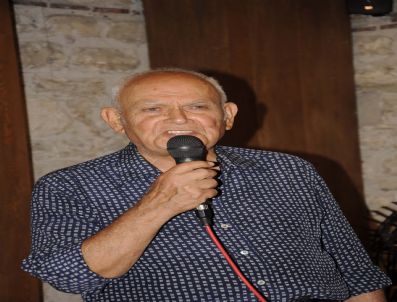 İlk Sergisini 83 Yaşında Açtı