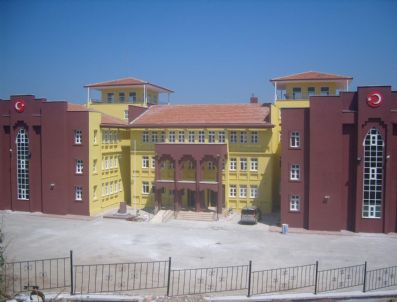 Kaymakam Çay, Eğitim Yatırımlarını Değerlendirdi