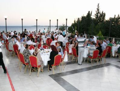 Kaymakamdan Şehit ve Gazi Ailelerine İftar Yemeği