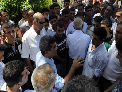 Kuşadası’nda Taklit Mal Gerginliği Sürüyor