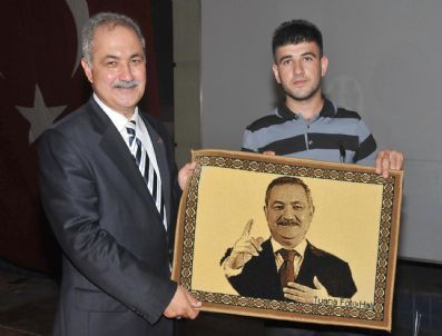 Osmaniye`de `ramazan Şenliği` Sürüyor