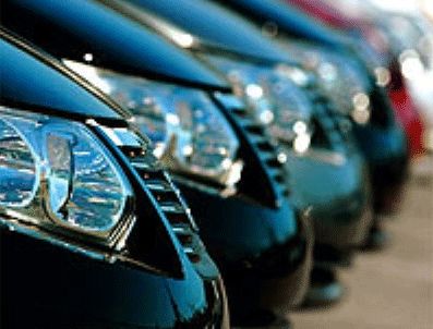 Otomobil satışına kur darbesi