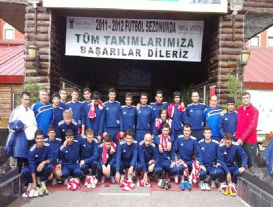 Petrolspor Yönetiminde Takıma Moral Ziyareti