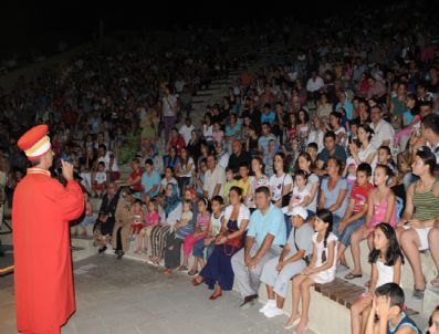 NIOBE - Şehzadeler Mehteri Niobe`de Çaldı