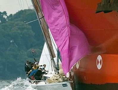 ATLANTA - Tanker, yelkenli yarışlarına daldı...