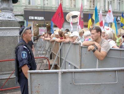 Ukrayna’da Timoşenko Yanlılarının Eylemleri Devam Ediyor