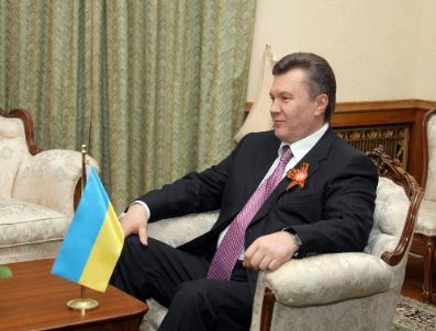 BERDIMUHAMEDOV - Ukrayna Devlet Başkanı Yanukoviç, Türkmenistan’ı Ziyaret Edecek