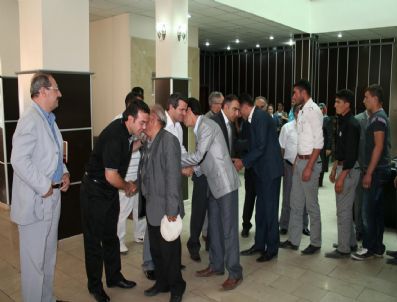 Aziziye’de Çifte Bayramlaşma