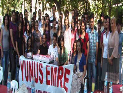 Burs Verdiği Öğrencileri Bayramda Buluşturdu