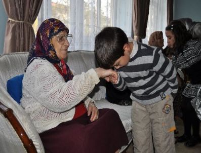 Çocuk Evlerinden Komşu Ziyareti