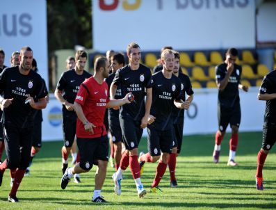 EMRE ÇOLAK - Galatasaray`da Yeni Sezon Hazırlıkları