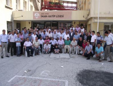 İmam Hatip Mezunları Bayramlaştı
