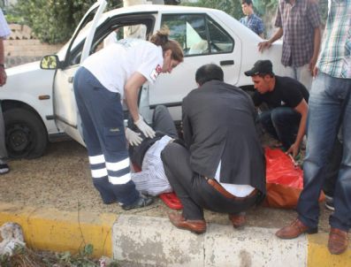Kontrolden Çıkan Otomobil Ağaca Çarptı: 2 Yaralı
