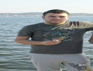 Otomobil Çay Bahçesine Girdi: 1 Ölü