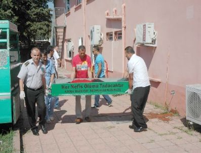 HÜMEYRA AKBAY - Panelvan Şarampole Yuvarlandı: Anne ve Kızı Öldü, 6 Kişi Yaralandı