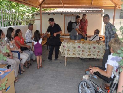 Sakatlar Derneği`nde Bayramlaşma