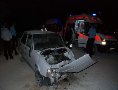 Tokat`ta Trafik Kazası: 2 Yaralı