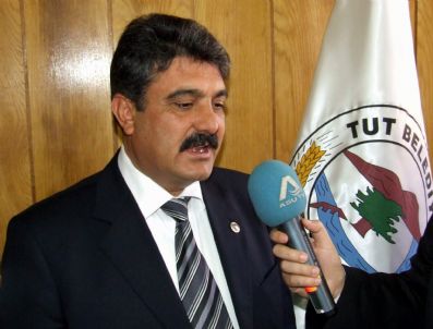 Tut İlçesinin Kanalizasyon Şebekesi Yenileniyor