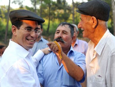 Tütüncü’nün Bayramda Ziyaretleri