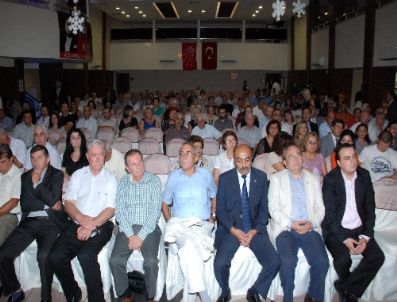 ATAOL BEHRAMOĞLU - Ereğli Chp’den Şiirli Kutlama