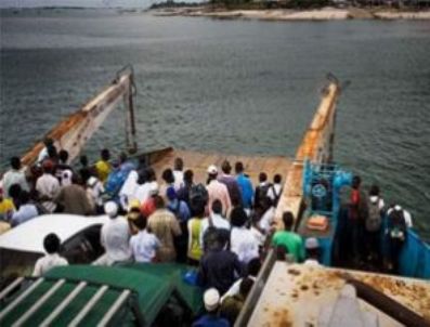 Tanzanya`da Feribot Battı