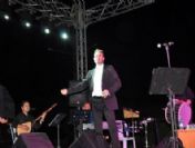 Bedirhan Gökçe Kırkağaçlıları Büyüledi