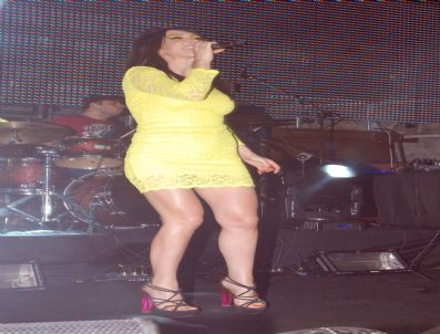 OKURCALAR - Hande Yener Alanya'yı Salladı