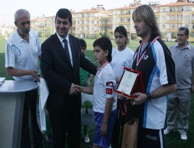 Şehitkamil Belediyesi Uluslararası Futbol Turnuvası Sona Erdi