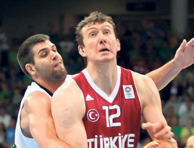 12 DEV ADAM - Dev adamlar Sırbistan ile karşılaşacak