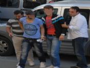 15 Yaşındaki Kızla İlişkiye Giren 2 Kişi Tutuklandı