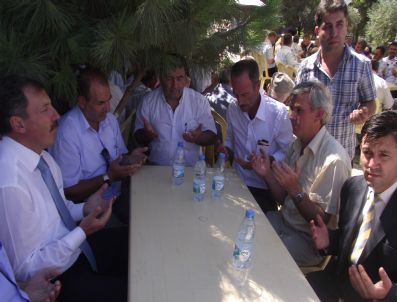 Ak Partili Özdağ`dan Halil Esendağ`ın Ailesine Ziyaret