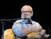 Bülent Ortaçgil yine büyüledi