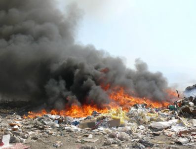 ALANYURT - Çöplük Yangını Kontrol Altına Alındı