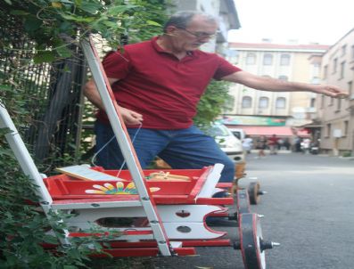 Emeklilik Sanatçı Yaptı